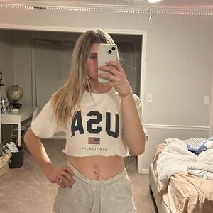 White Brandy Melville USA crop top #croptop